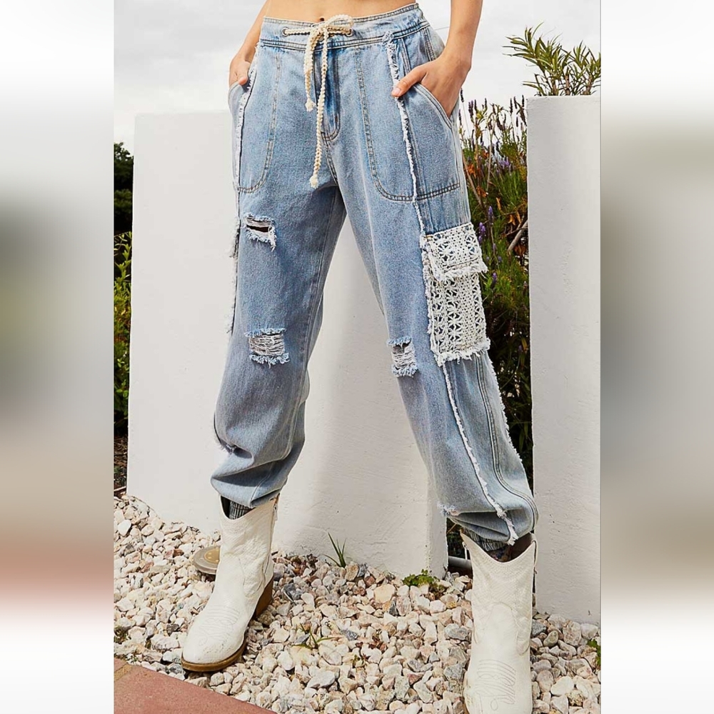 New! POL Crochet Lace Denim Cargo Joggers - Picture 4 of 8